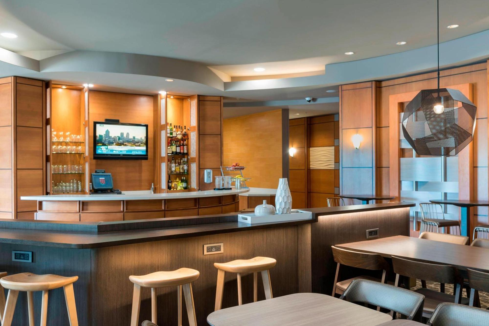 Springhill Suites Detroit Оберн-Хиллс Экстерьер фото